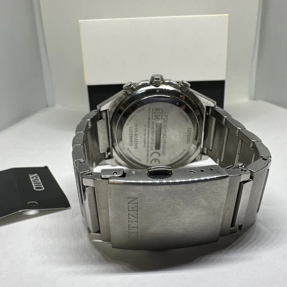Citizen B084CZCRML XOB202